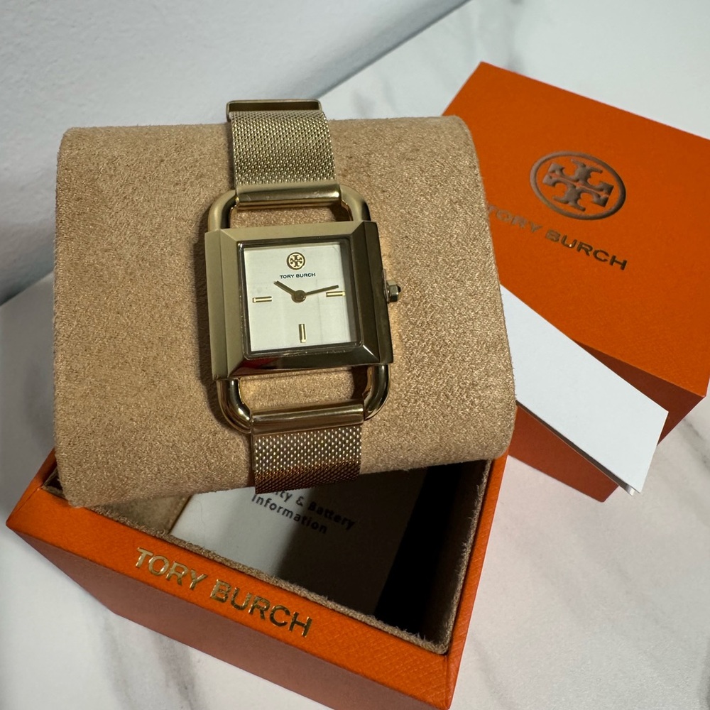 ❤️Tory Burch Watch